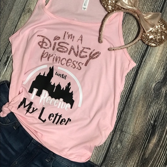 Meet your Posher, Laurie - Picture 1 of 1